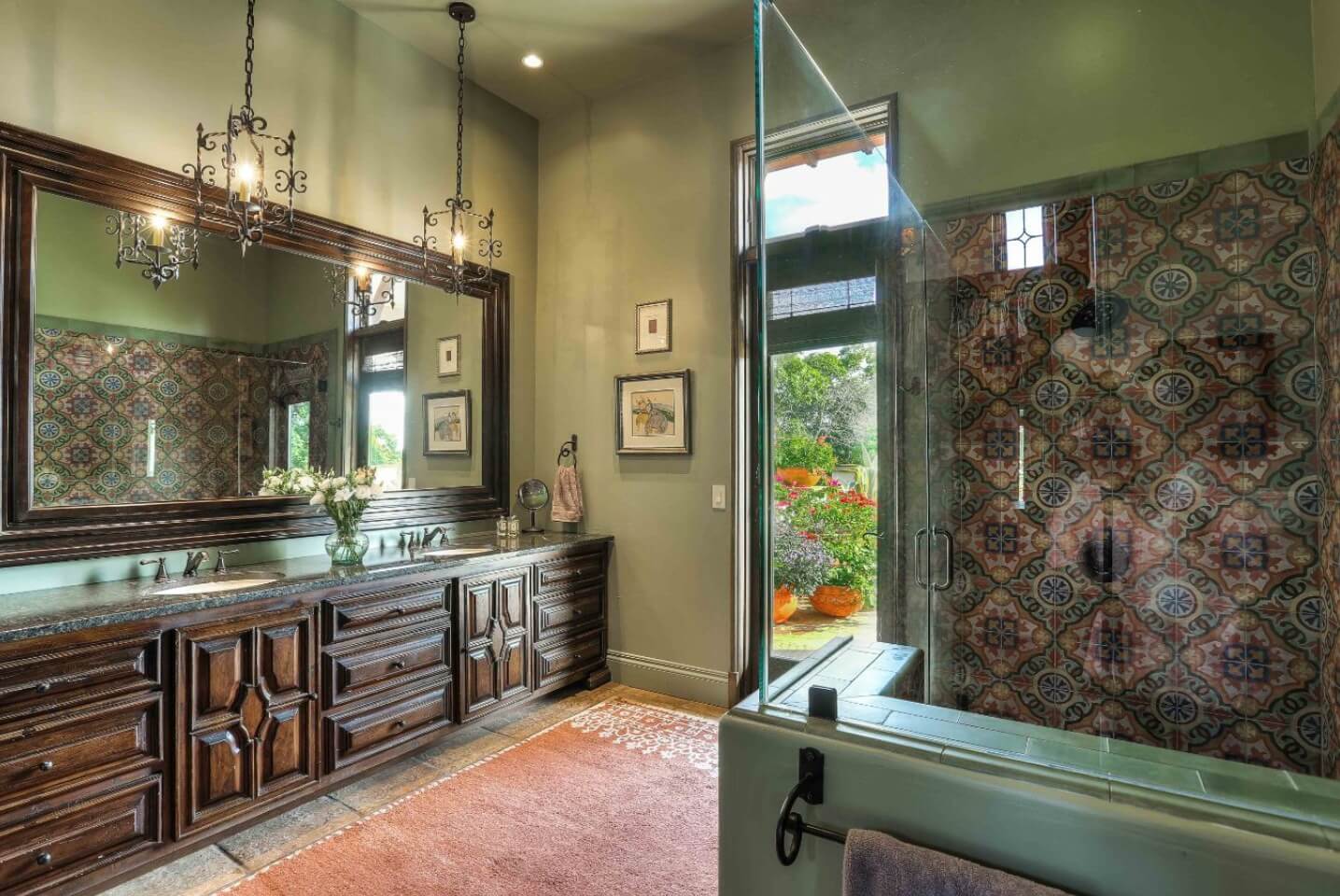 Luxurious Bathroom